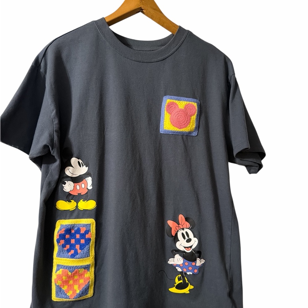 Disney Mickey Minnie Mouse Graphic Tee Crochet Patch Shirt Large